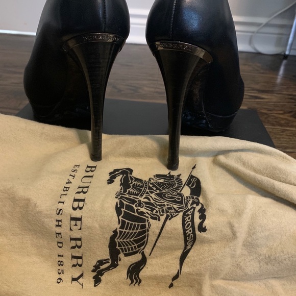 Burberry pumps - Picture 4 of 8